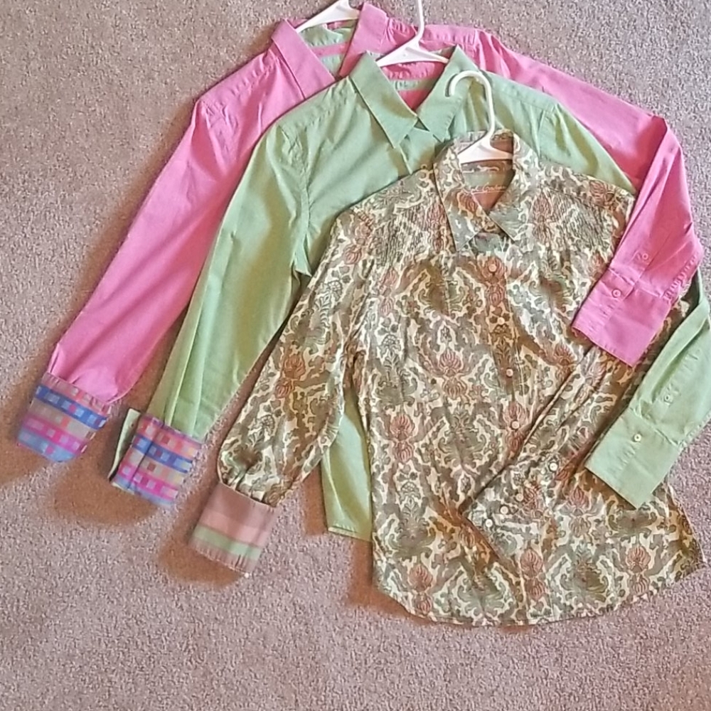 Bundle of Robert Graham Pink, Green, and Patterned Button Down Shirts